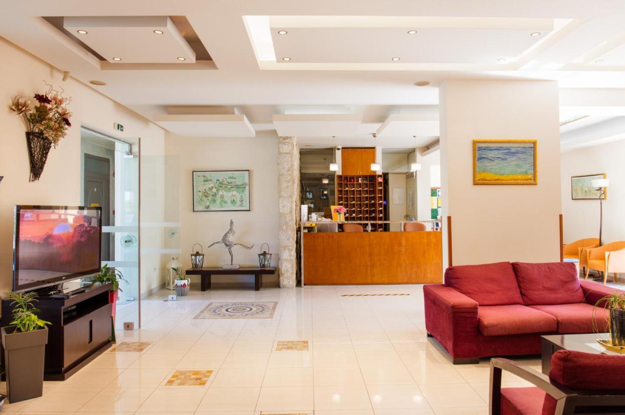 Ilyssion Holidays Hotel Ялисос Екстериор снимка